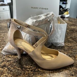 New in box Marc Fisher Nude Heels. Size 6M